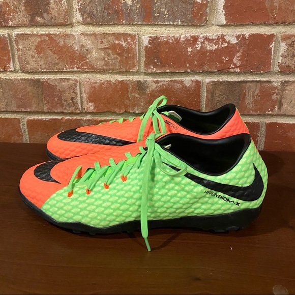 Nike Other - Nike Hypervenom Phelon Sneakers